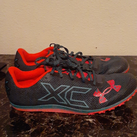 under armour racing shoes